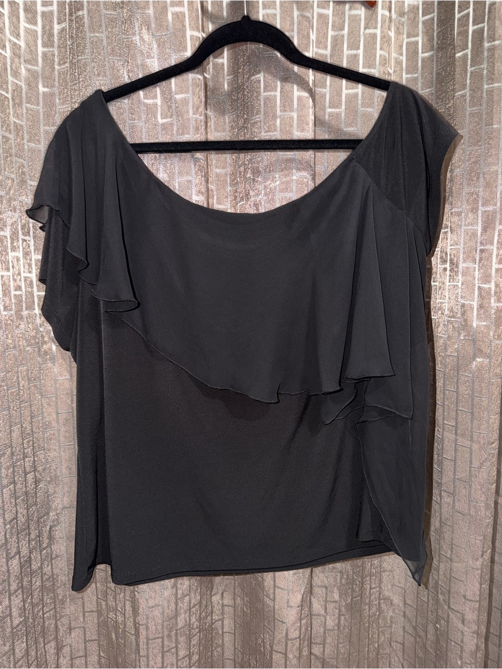 Lane Bryant 18/20 Black Ruffle One-Shoulder Women’s Top